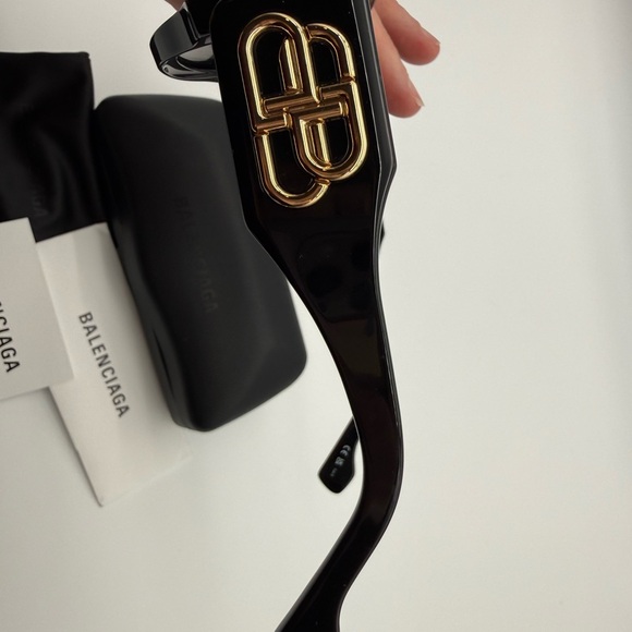 Balenciaga Paris Cat Sunglasses - Picture 7 of 12